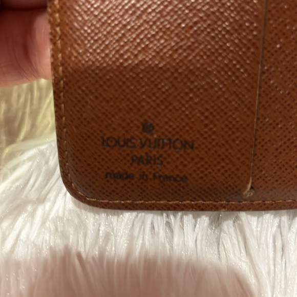 Louis Vuitton Monogram Zip Around Wallet - Picture 7 of 10